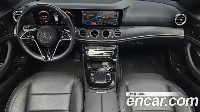 Mercedes-Benz E-Class — Фото автомобиля 7