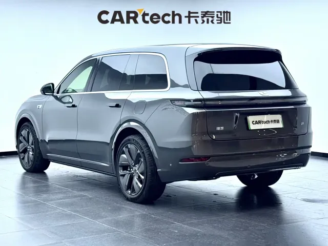Li Auto L9 — Фото автомобиля 7