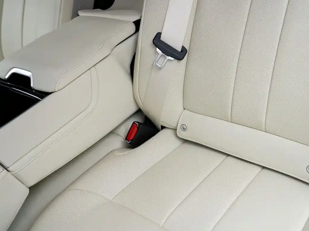 Land Rover Range Rover 2024 3.0 L6 400PS SV Honor Genesis Extended — Фото автомобиля 14