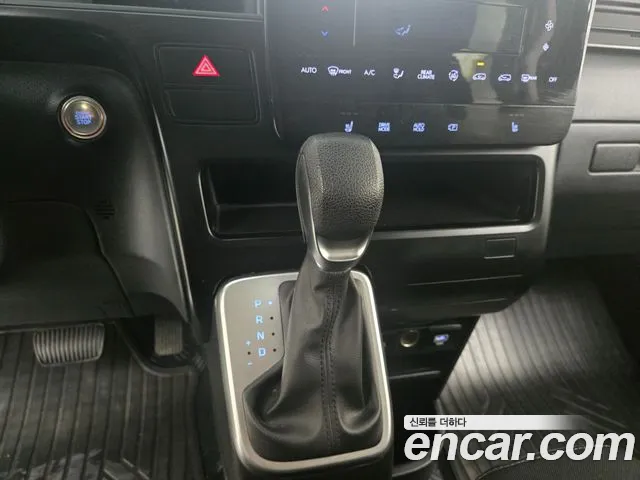 Hyundai Staria — Фото автомобиля 12