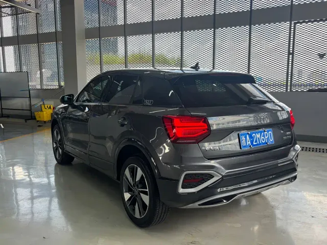 Audi Q2L — Фото автомобиля 16