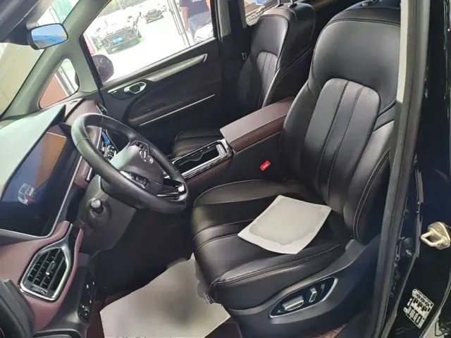 GAC Trumpchi M6 — Фото автомобиля 14