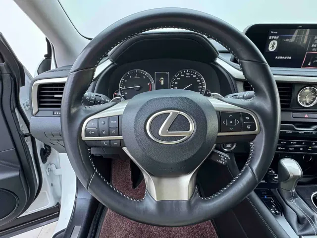 Lexus RX — Фото автомобиля 9