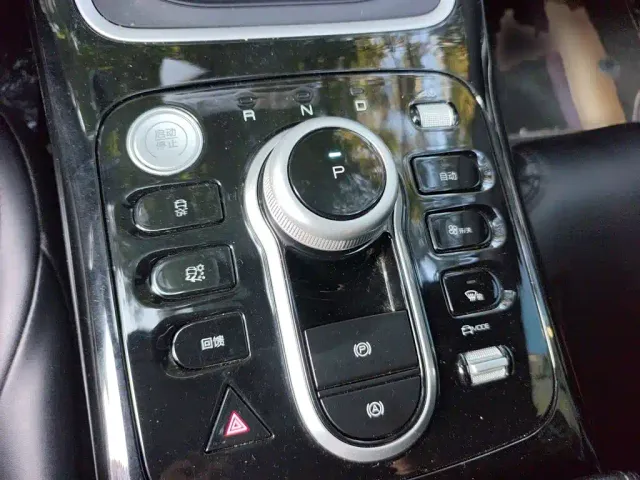 BYD Qin PLUS — Фото автомобиля 6
