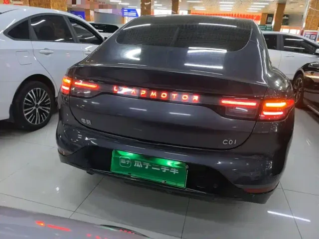 Leapmotor C01 — Фото автомобиля 5