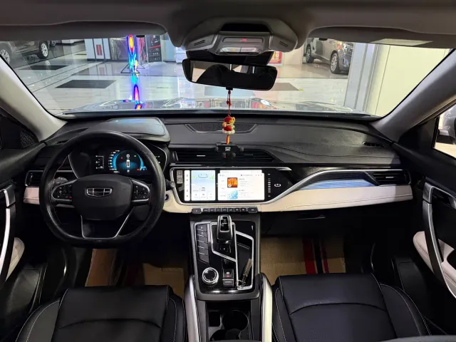 Geely Boyue — Фото автомобиля 16