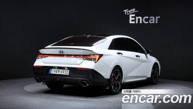 Hyundai AVANTE — Фото автомобиля 2