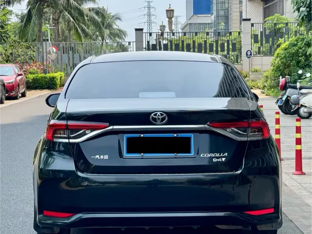 Toyota Corolla — Фото автомобиля 8