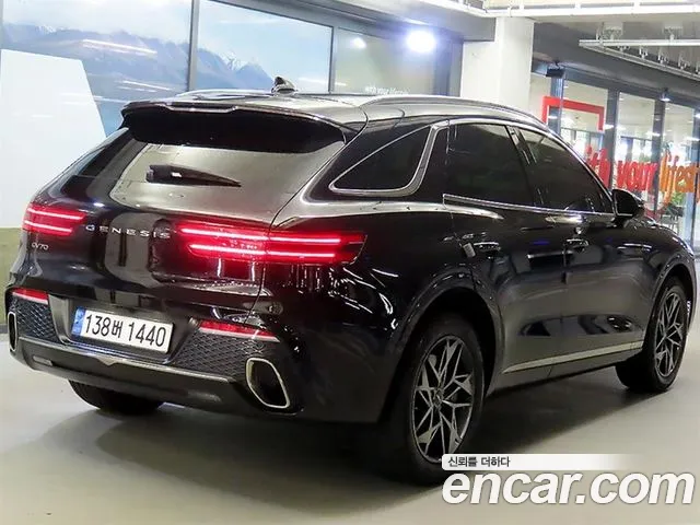 Genesis GV70 — Фото автомобиля 4