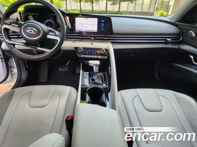 Hyundai AVANTE Avante (CN7) — Фото автомобиля 13