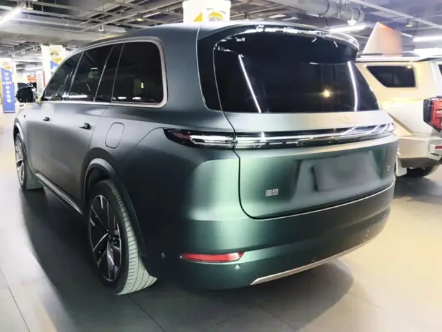 Li Auto L9 — Фото автомобиля 4