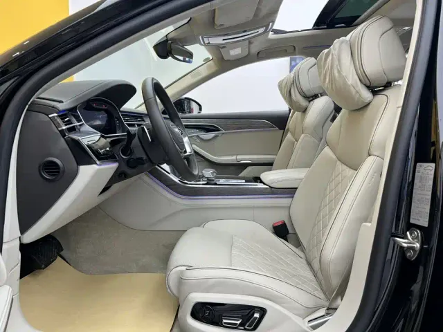 Audi A8 — Фото автомобиля 13