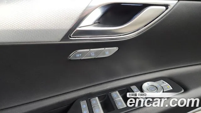 Genesis GV80 2.5T Бензин AWD — Фото автомобиля 30
