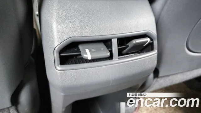 Kia EV3 — Фото автомобиля 26