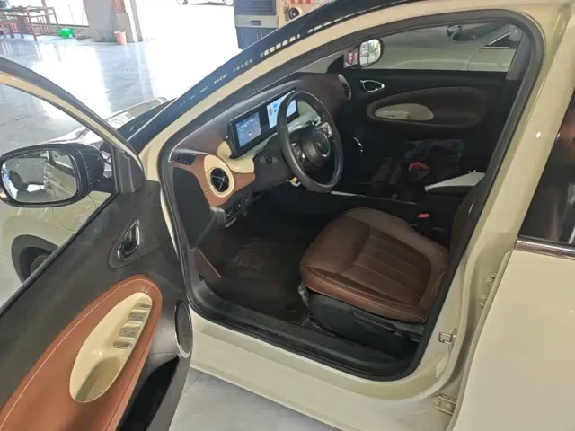 Wuling Bingo — Фото автомобиля 15