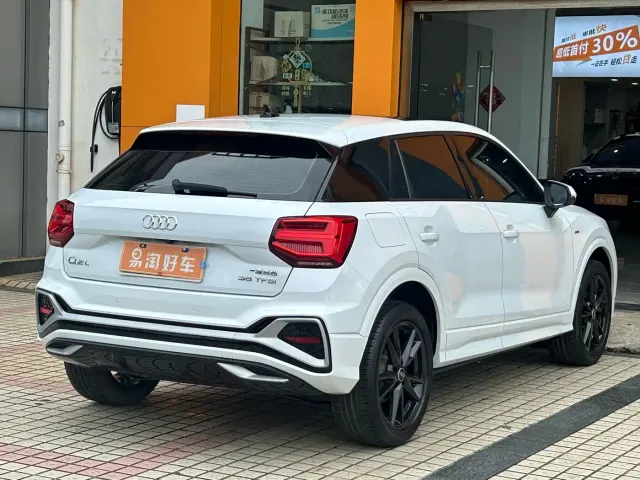 Audi Q2L — Фото автомобиля 7