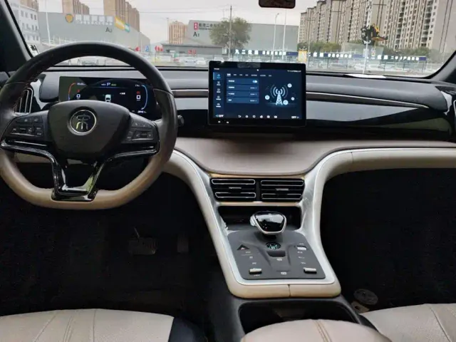 BYD Song Pro — Фото автомобиля 12