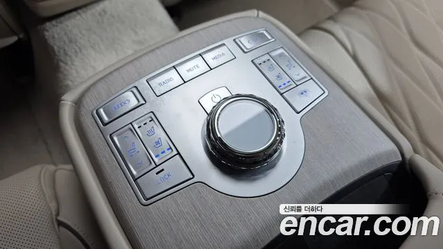 Genesis G80 Бензин 3.5 турбо AWD — Фото автомобиля 17
