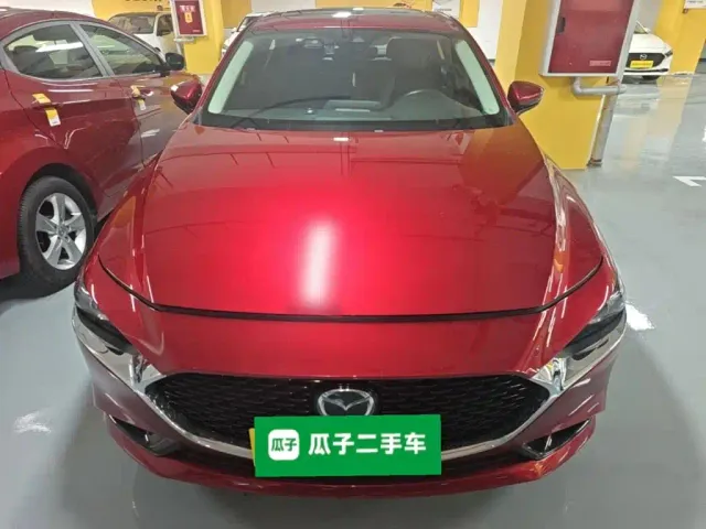 Mazda Axela — Фото автомобиля 2