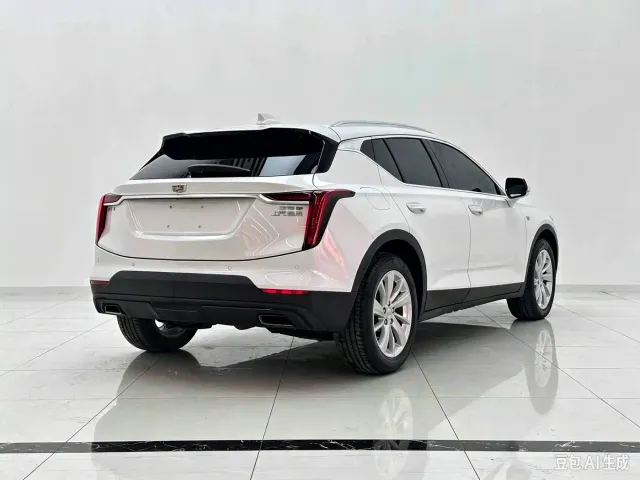 Cadillac GT4 — Фото автомобиля 7