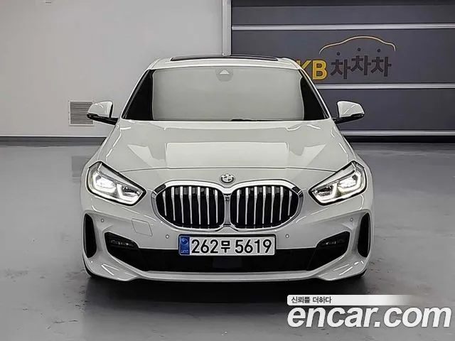 BMW 1 Series F40 — Фото автомобиля 3