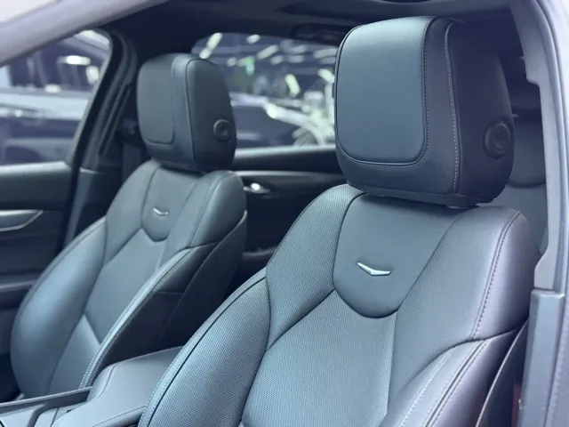 Cadillac CT5 — Фото автомобиля 7