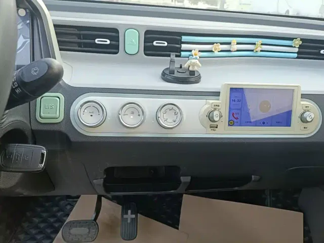 Wuling Hongguang Mini EV — Фото автомобиля 12