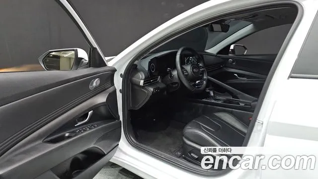Hyundai Avante CN7 — Фото автомобиля 10