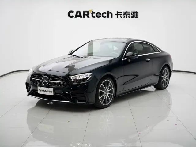 Фотография автомобиля — Mercedes-Benz E-Class