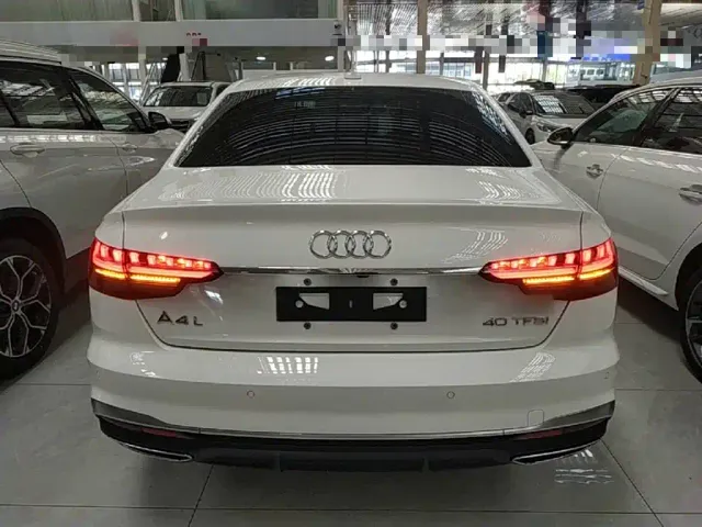Audi A4L — Фото автомобиля 5