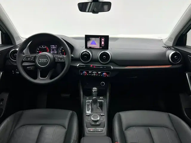 Audi Q2L — Фото автомобиля 18