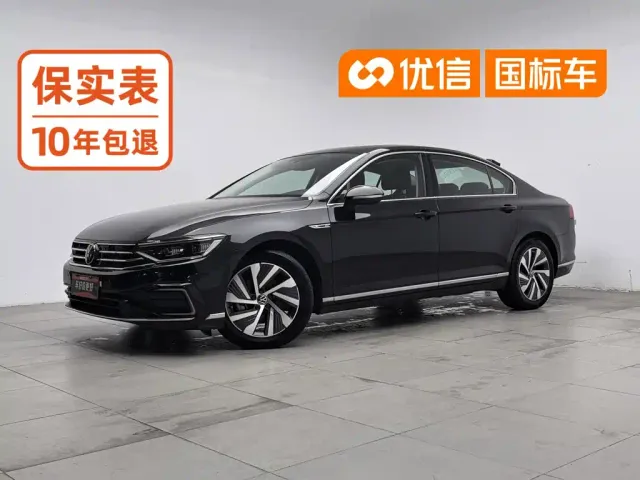 Фотография автомобиля — Volkswagen Magotan