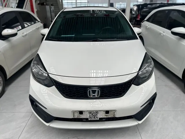 Honda Fit — Фото автомобиля 2