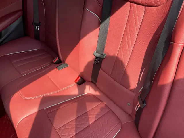 BMW 5 Series — Фото автомобиля 8