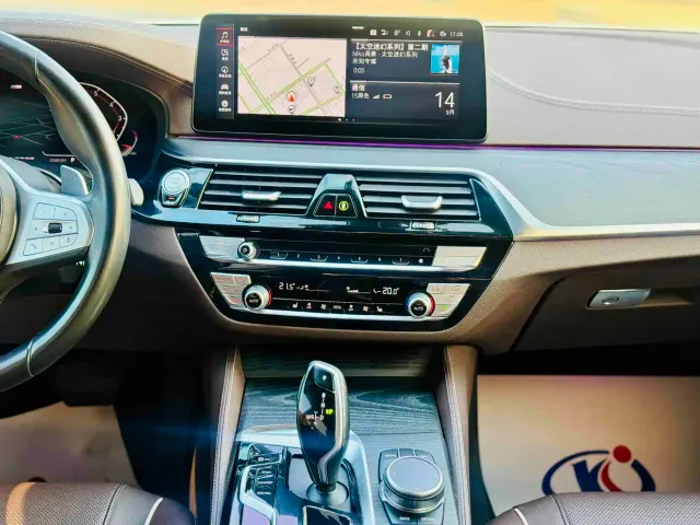 BMW 5 Series — Фото автомобиля 10