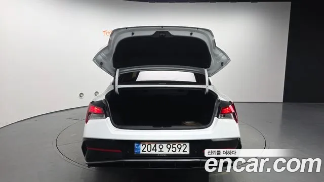 Hyundai AVANTE Новый Avante (CN7) — Фото автомобиля 6