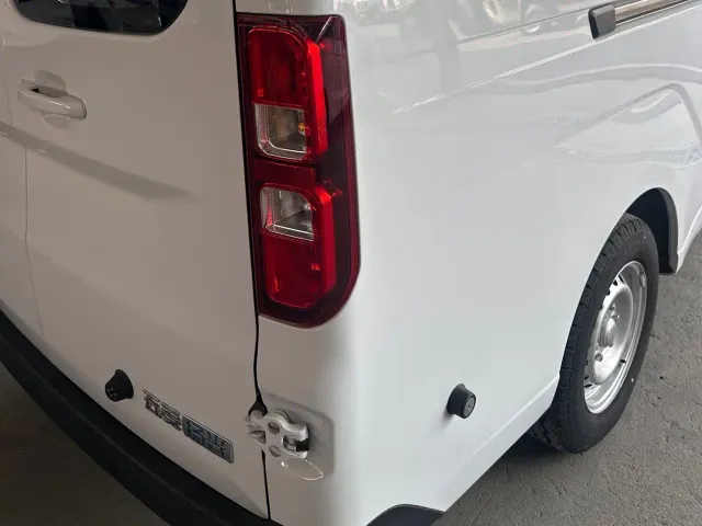 Wuling Yangguang — Фото автомобиля 6