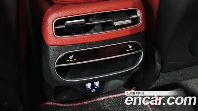Genesis GV70 — Фото автомобиля 19