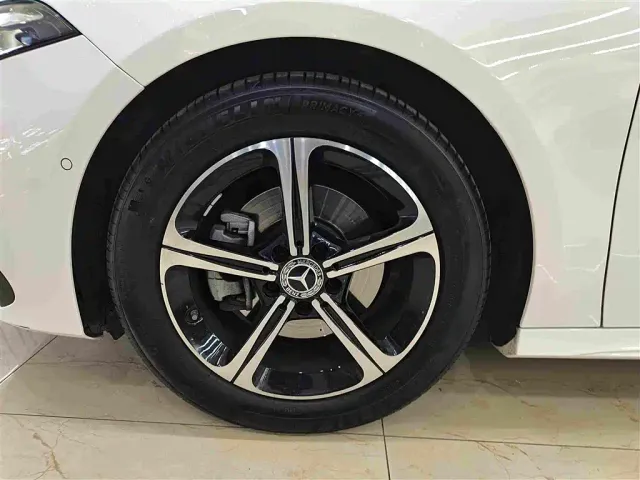 Mercedes-Benz A-Class — Фото автомобиля 10