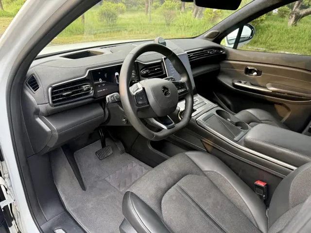 Nio EC6 — Фото автомобиля 6