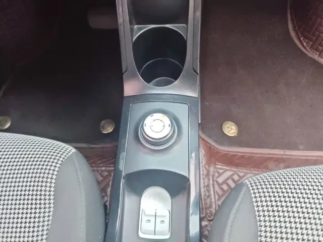 Wuling Hongguang Mini EV — Фото автомобиля 13