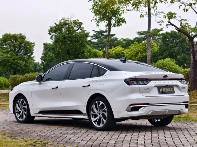 Ford Mondeo — Фото автомобиля 11