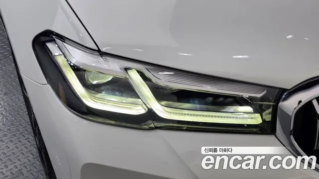 BMW 5 Series G30 — Фото автомобиля 7