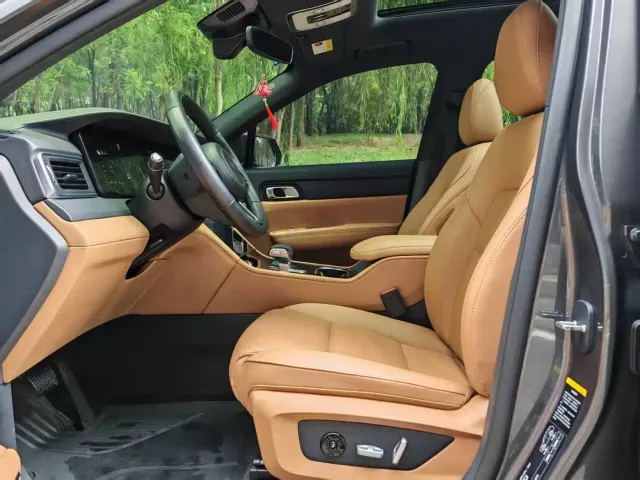 Li Auto ONE — Фото автомобиля 6