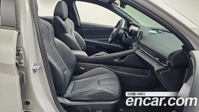 Hyundai AVANTE — Фото автомобиля 11