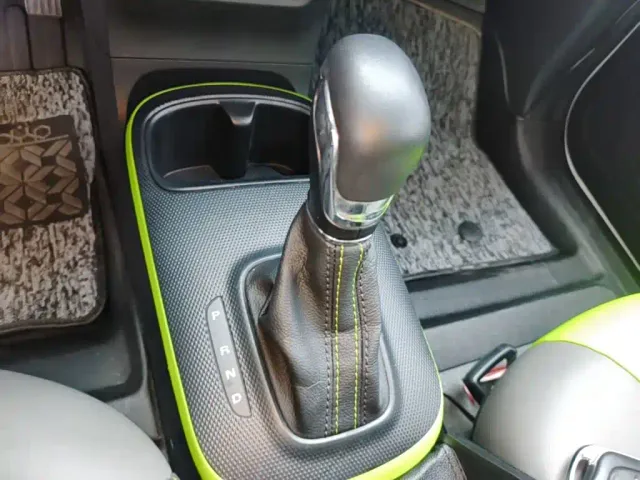 Roewe Clever — Фото автомобиля 13