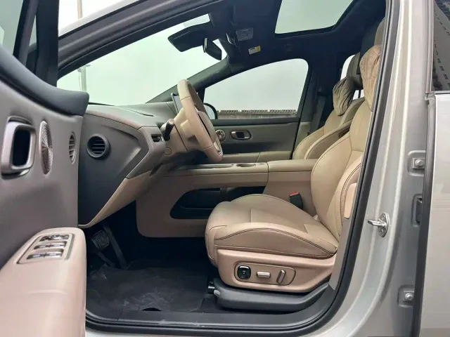 Li Auto i6 — Фото автомобиля 4