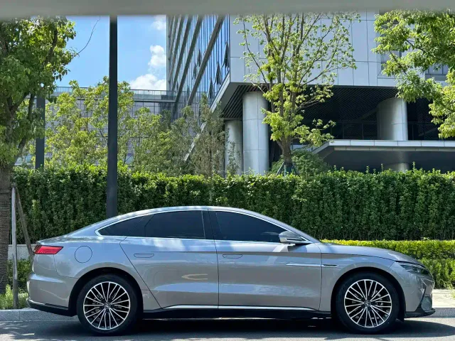 BYD Han — Фото автомобиля 4