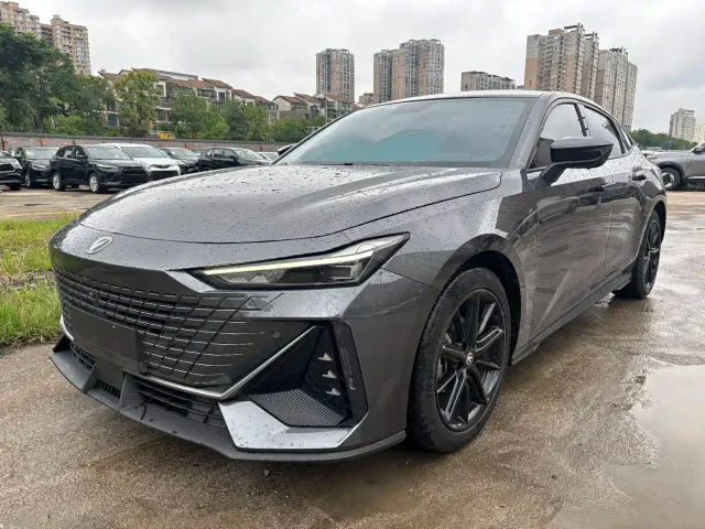 Фотография автомобиля — Changan UNI-V