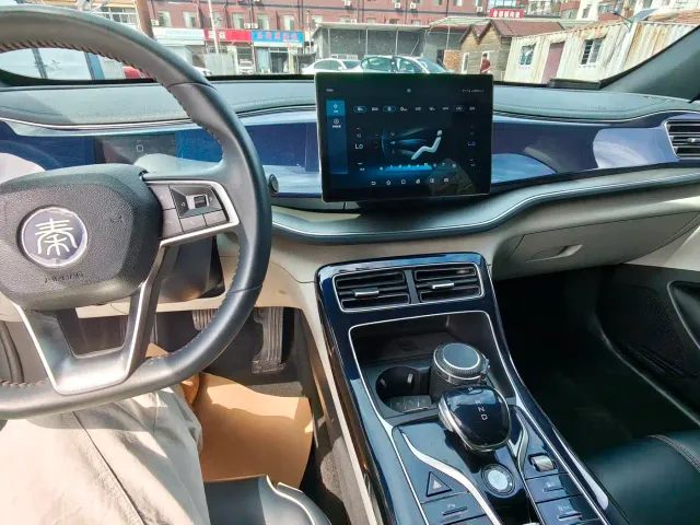BYD Qin PLUS — Фото автомобиля 9